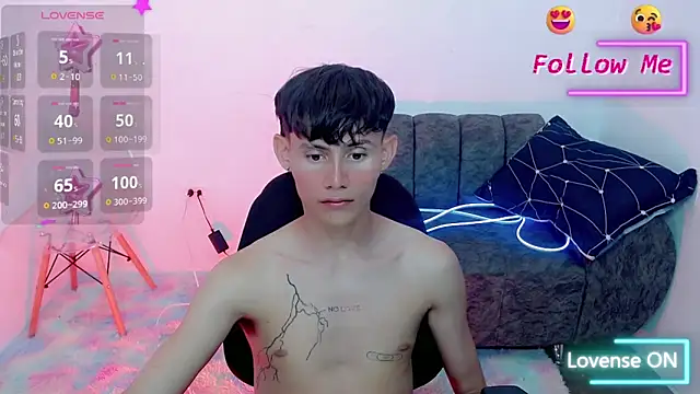 Snapshot of tanjiro_cute chatting on 01/30/25, 09:36 tanjiro cute online show from 01/30/25, 09:36