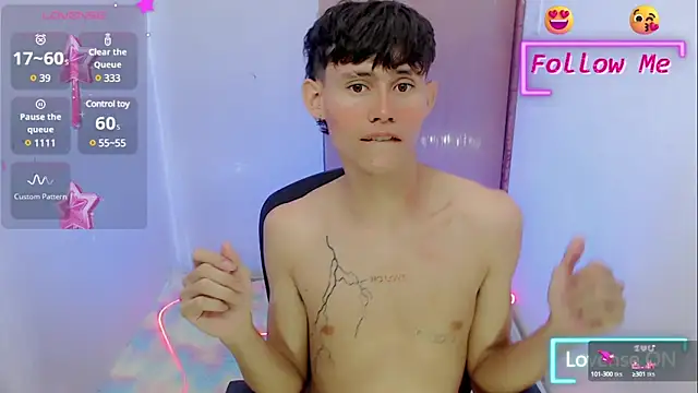 Snapshot of tanjiro_cute chatting on 02/01/25, 03:52 tanjiro cute online show from 02/01/25, 03:52