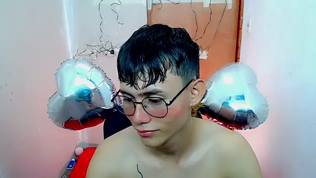 Snapshot of tanjiro_cute chatting on 10/05/25, 10:46 tanjiro cute online show from 10/05/25, 10:46