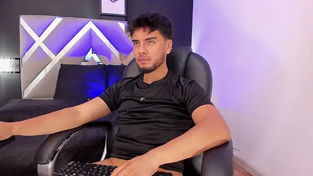 Tommidubois online show from 01/22/25, 03:09