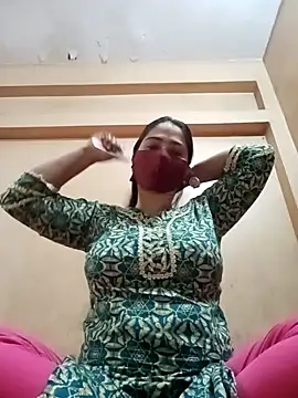 Magical Girl- online show from 02/08/25, 02:47