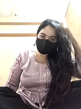 Magical Girl- online show from 10/08/25, 03:37