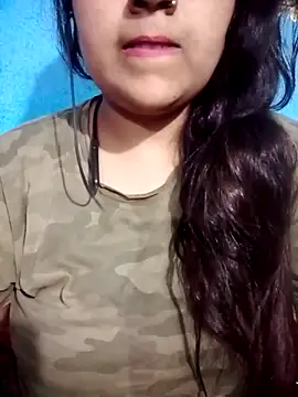 Snapshot of Love-Veronica chatting on 03/06/26, 12:23 Love-Veronica online show from 03/06/26, 12:23