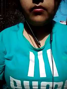 Snapshot of Love-Veronica chatting on 03/08/26, 06:01 Love-Veronica online show from 03/08/26, 06:01