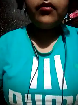 Snapshot of Love-Veronica chatting on 03/09/26, 06:01 Love-Veronica online show from 03/09/26, 06:01