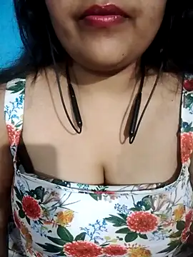 Snapshot of Love-Veronica chatting on 03/20/26, 06:02 Love-Veronica online show from 03/20/26, 06:02