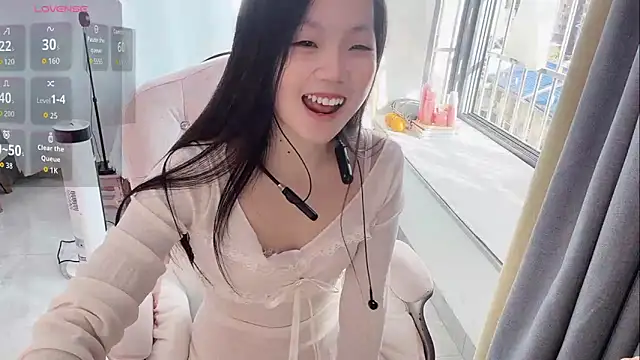 Snapshot of Lena-yyds chatting on 11/26/25, 07:20 Lena-yyds online show from 11/26/25, 07:20