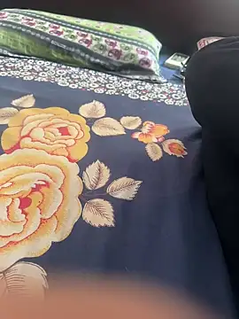 Indiangujjucpl online show from 10/11/25, 06:12