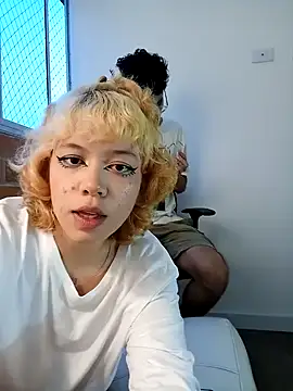 Snapshot of Cutie-Bunny888 chatting on 12/17/24, 10:54 Cutie-Bunny888 online show from 12/17/24, 10:54