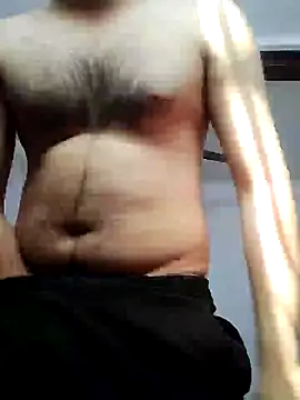 Snapshot of smartboy010101 chatting on 12/05/24, 08:00 smartboy010101 online show from 12/05/24, 08:00