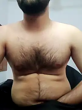 Snapshot of smartboy010101 chatting on 12/06/24, 08:37 smartboy010101 online show from 12/06/24, 08:37