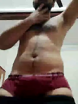 Snapshot of smartboy010101 chatting on 12/08/24, 01:03 smartboy010101 online show from 12/08/24, 01:03