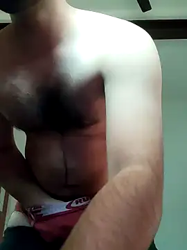 Snapshot of smartboy010101 chatting on 12/12/24, 09:30 smartboy010101 online show from 12/12/24, 09:30