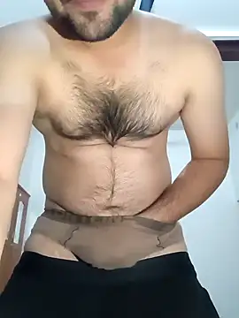 Snapshot of smartboy010101 chatting on 12/21/24, 02:58 smartboy010101 online show from 12/21/24, 02:58