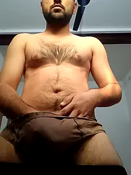 Snapshot of smartboy010101 chatting on 12/24/24, 08:11 smartboy010101 online show from 12/24/24, 08:11