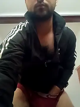 Snapshot of smartboy010101 chatting on 01/08/25, 04:02 smartboy010101 online show from 01/08/25, 04:02