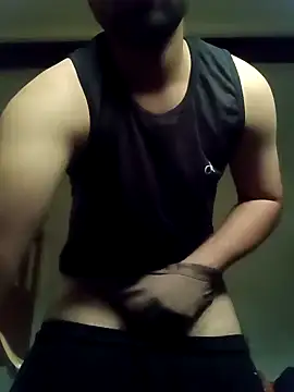 Snapshot of smartboy010101 chatting on 01/13/25, 05:12 smartboy010101 online show from 01/13/25, 05:12