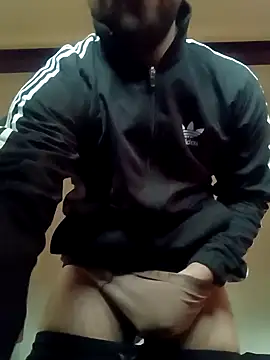 Snapshot of smartboy010101 chatting on 01/16/25, 09:27 smartboy010101 online show from 01/16/25, 09:27