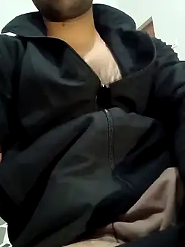 Snapshot of smartboy010101 chatting on 02/10/25, 01:33 smartboy010101 online show from 02/10/25, 01:33