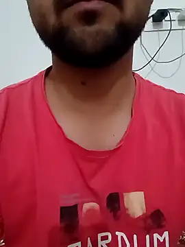 Snapshot of smartboy010101 chatting on 02/19/25, 12:33 smartboy010101 online show from 02/19/25, 12:33