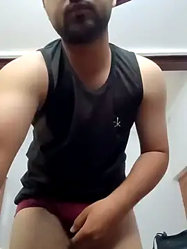 Snapshot of smartboy010101 chatting on 03/08/25, 08:00 smartboy010101 online show from 03/08/25, 08:00