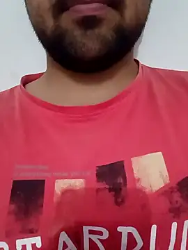 Snapshot of smartboy010101 chatting on 03/11/25, 01:45 smartboy010101 online show from 03/11/25, 01:45