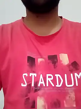 Snapshot of smartboy010101 chatting on 03/18/25, 03:42 smartboy010101 online show from 03/18/25, 03:42