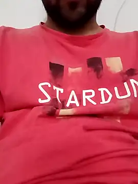 Snapshot of smartboy010101 chatting on 03/18/25, 07:30 smartboy010101 online show from 03/18/25, 07:30