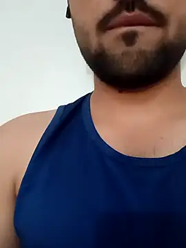 Snapshot of smartboy010101 chatting on 09/16/25, 05:19 smartboy010101 online show from 09/16/25, 05:19