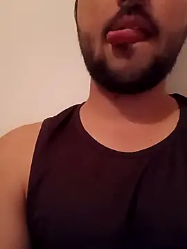 Snapshot of smartboy010101 chatting on 09/30/25, 05:07 smartboy010101 online show from 09/30/25, 05:07