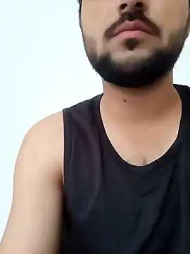 Snapshot of smartboy010101 chatting on 10/02/25, 03:35 smartboy010101 online show from 10/02/25, 03:35