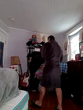 Snapshot of ChuckyyDee chatting on 04/13/26, 02:00 ChuckyyDee online show from 04/13/26, 02:00