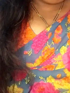 Sexy Radhikaa online show from 12/23/25, 03:26