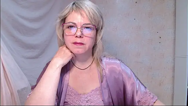 Snapshot of sweetsunset11 chatting on 03/07/26, 03:36 sweetsunset11 online show from 03/07/26, 03:36