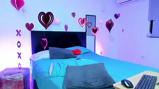 AlanaParker6  online show from 02/28/25, 04:42