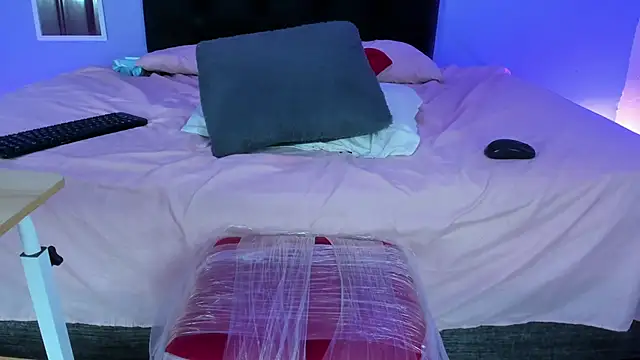 AlanaParker6  online show from 03/08/25, 06:16