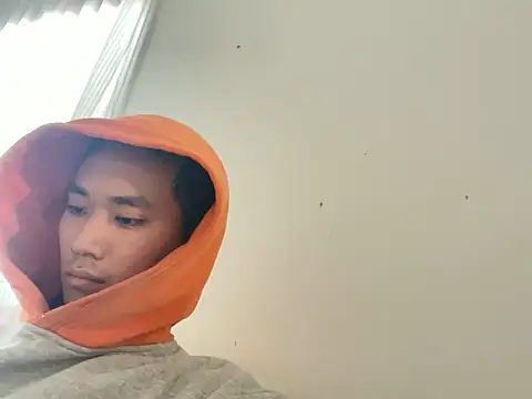 Snapshot of lilywithpuppy chatting on 04/07/26, 10:42 lilywithpuppy online show from 04/07/26, 10:42