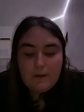 Snapshot of hotiee chatting on 03/10/25, 09:29 hotiee online show from 03/10/25, 09:29