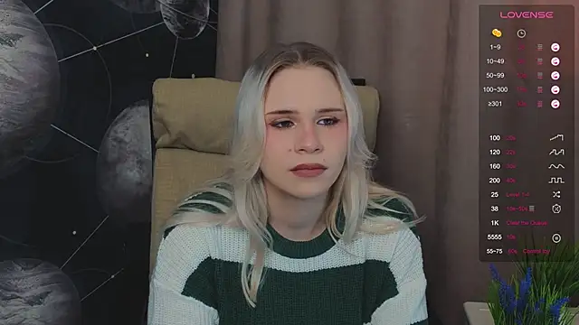 Snapshot of LynetBarritt chatting on 12/21/24, 04:41 LynetBarritt online show from 12/21/24, 04:41