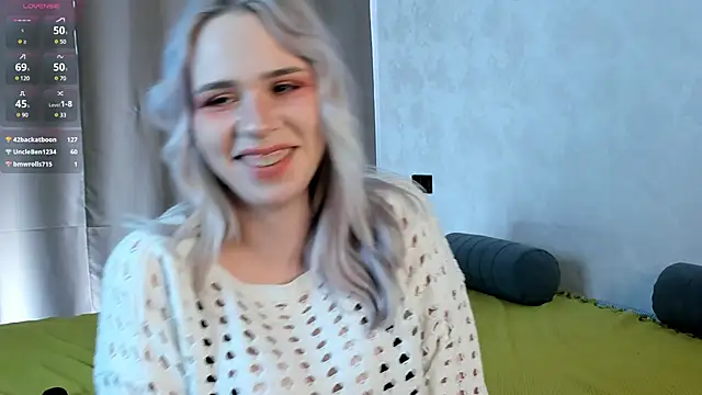 Snapshot of LynetBarritt chatting on 02/19/25, 07:39 LynetBarritt online show from 02/19/25, 07:39