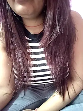 Snapshot of _nishalove19 chatting on 12/11/24, 07:46  nishalove19 online show from 12/11/24, 07:46