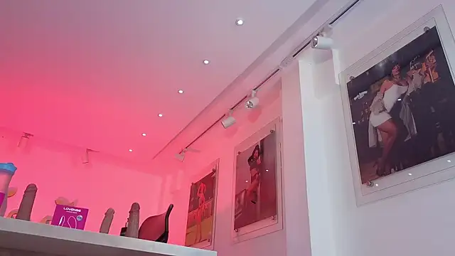 ChantalHans online show from 02/24/26, 08:40