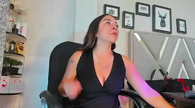 natacha  black  online show from 01/25/25, 10:07