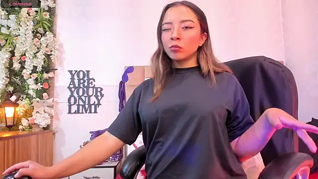 natacha  black  online show from 01/29/25, 03:15