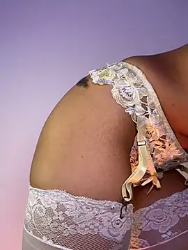 varenkaivanova 22 online show from 03/10/25, 10:59