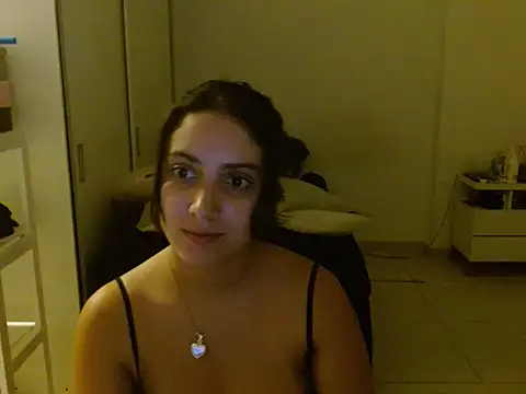 Snapshot of xBubblyBarbiexx chatting on 03/05/25, 02:03 xBubblyBarbiexx online show from 03/05/25, 02:03