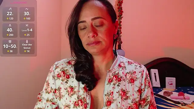 sara florez1 online show from 02/05/25, 11:02