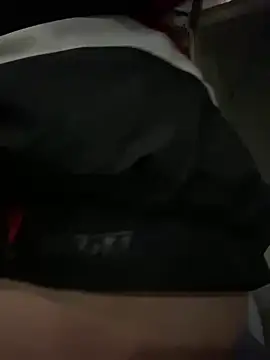 Snapshot of Fuckboy4public chatting on 01/10/25, 08:18 Fuckboy4public online show from 01/10/25, 08:18