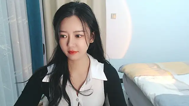 zoe-keke online show from 12/14/24, 11:18