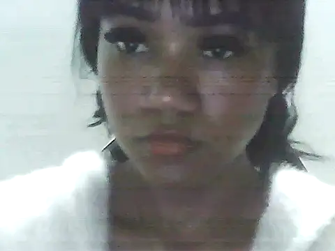 Snapshot of Fariana01 chatting on 05/02/26, 10:04 Fariana01 online show from 05/02/26, 10:04